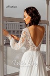 65bb42f45c-6450a8a55c-levander-anastasia3.jpg